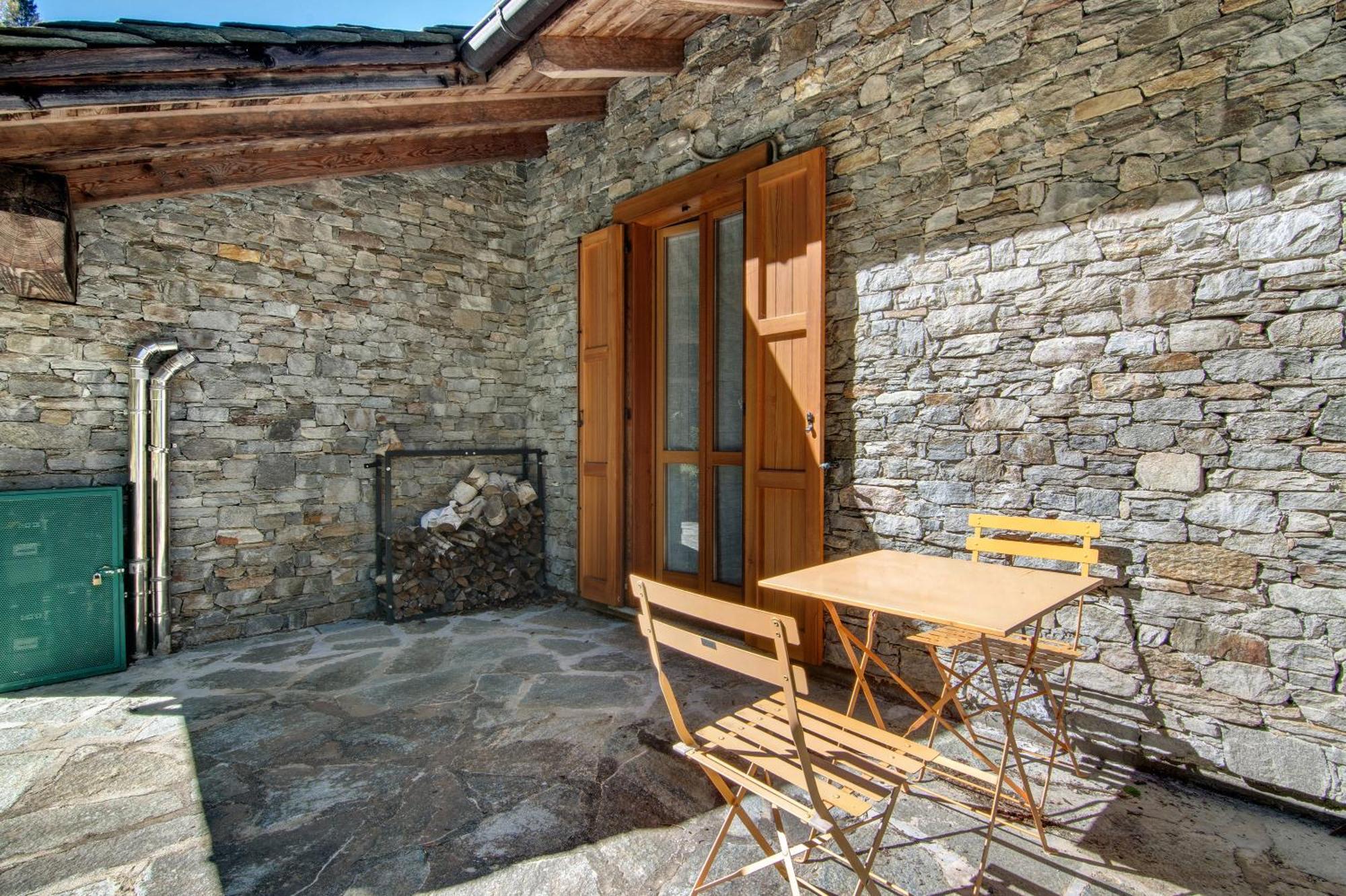 Lake And Mountain Holiday Sacco  Exterior photo